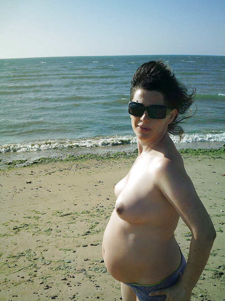 Pregnant amateur private colection...if you know her #30849507