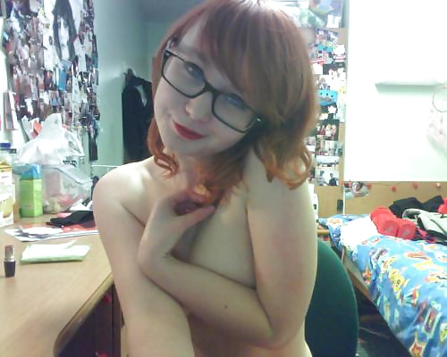 Redhead webcam girl #40104557