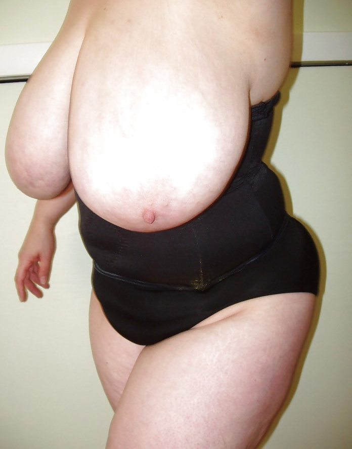 Unknown huge tits and massive gilf arse? #35377815