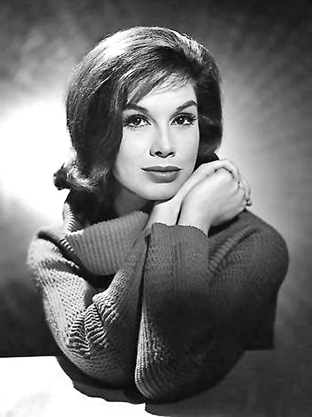 Mary tyler moore parte 2: real y falso
 #31559296