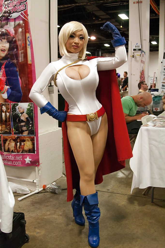 Cosplay #2: Yaya as Power Girl from DC Comics #35534438