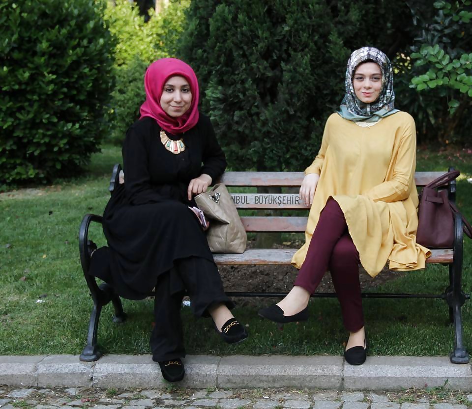 Die Schnittstelle Turbanli Türkisch Hijab Indische Sitzen #30541697