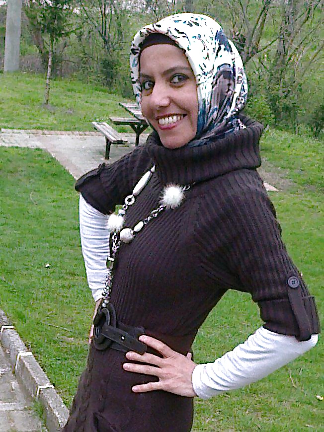 Die Schnittstelle Turbanli Türkisch Hijab Indische Sitzen #30542325