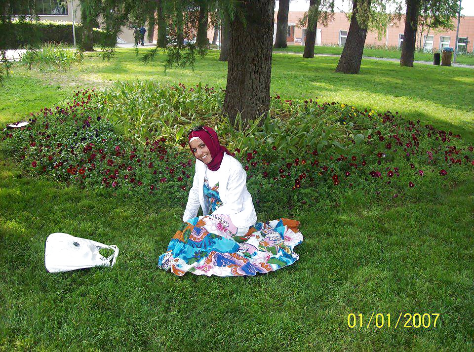 Die Schnittstelle Turbanli Türkisch Hijab Indische Sitzen #30542547