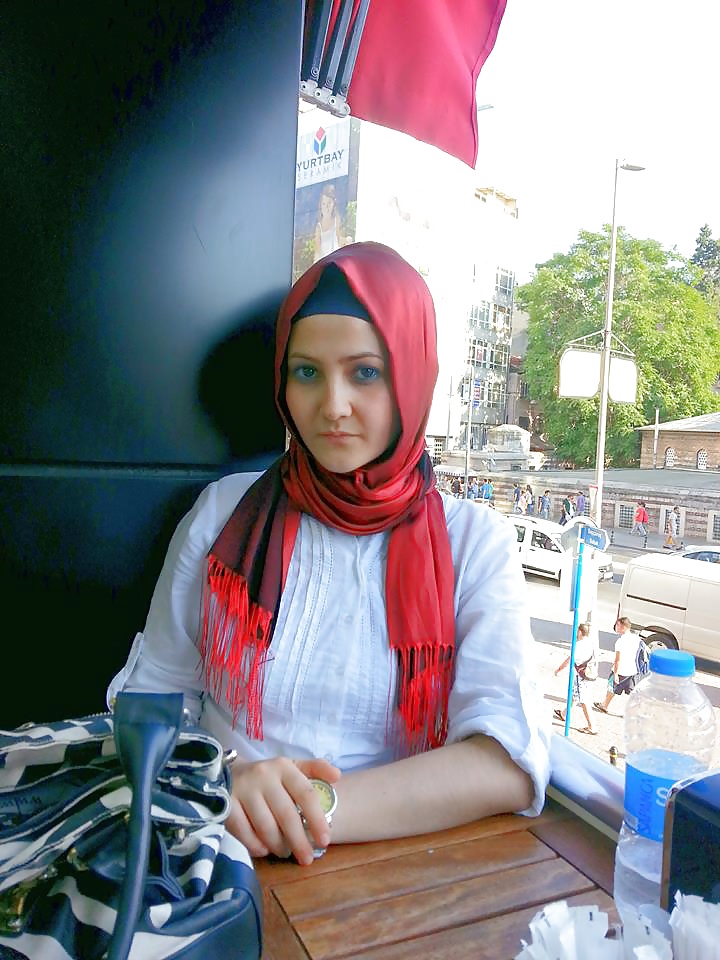 Die Schnittstelle Turbanli Türkisch Hijab Indische Sitzen #30542763