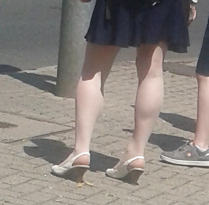 Hot Legs on the street -  geile beine auf der strasse #26984437