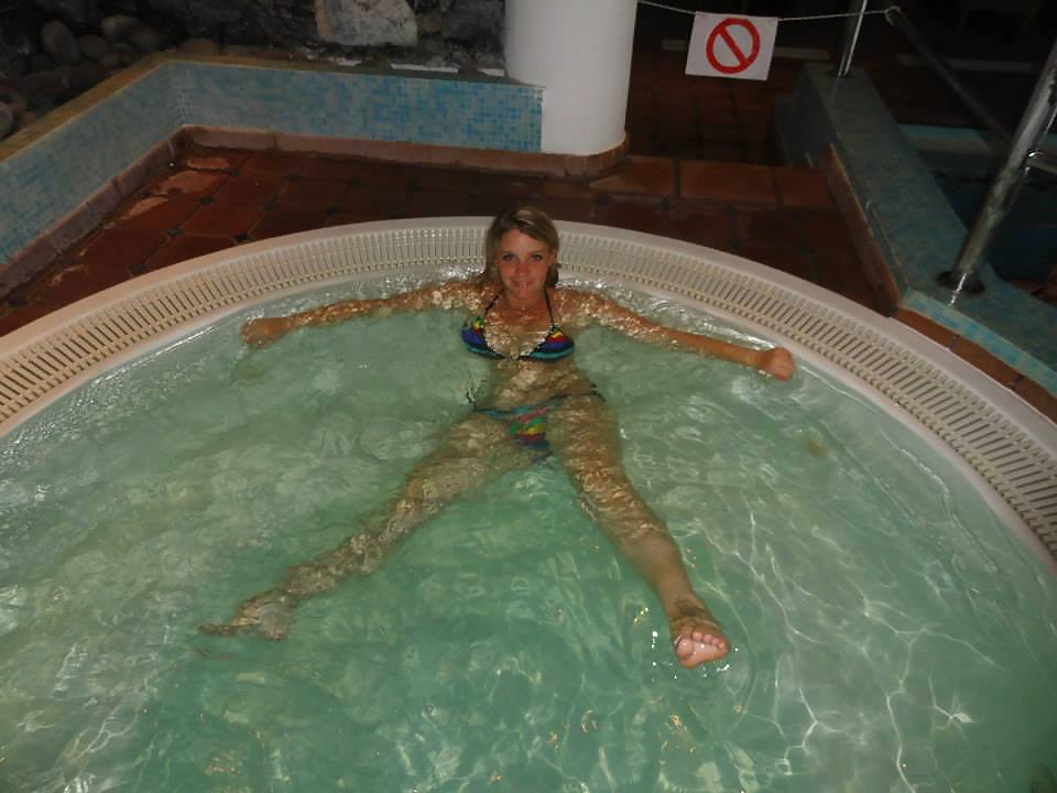 Laetitia C au spa (une ex) #24052427