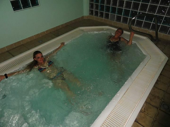 Laetitia C au spa (une ex) #24052434