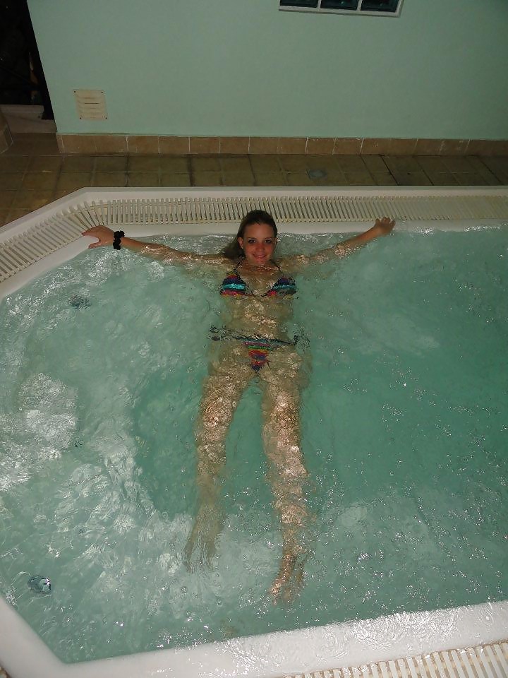 Laetitia c au spa (une ex)
 #24052454