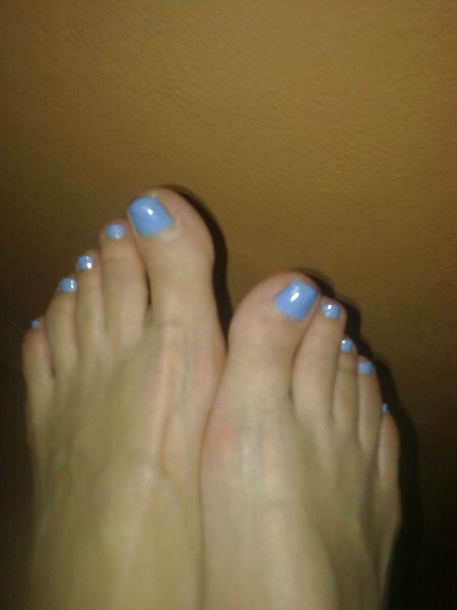 Colors of rainbow - electric blue & barefoot #40712424