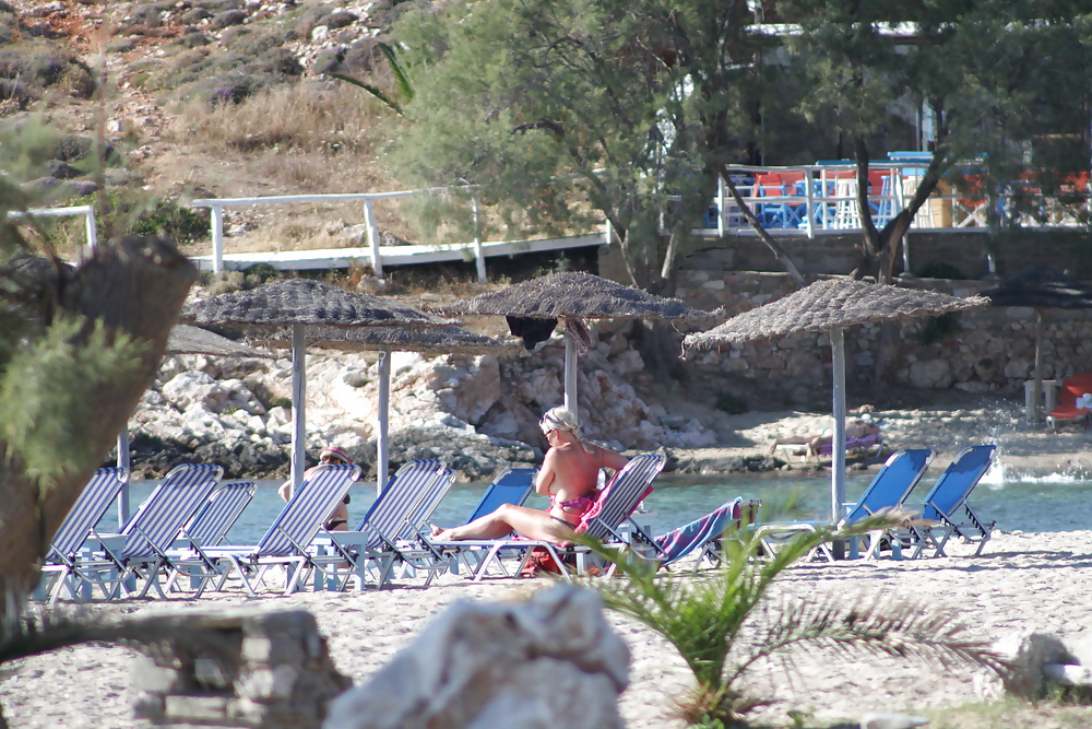 Oben-ohne-und Bikini Strand In Paros4 #26230499
