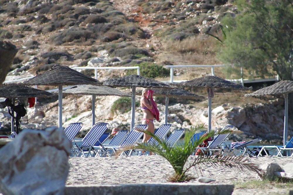 Oben-ohne-und Bikini Strand In Paros4 #26230571