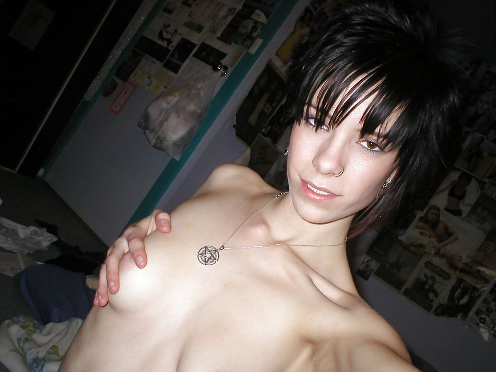 EMO HOTTIE #34107011