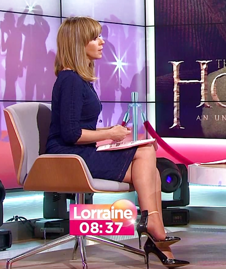 Jambes Sexy, Talons Et Nylons à La Télévision Britannique #23230833