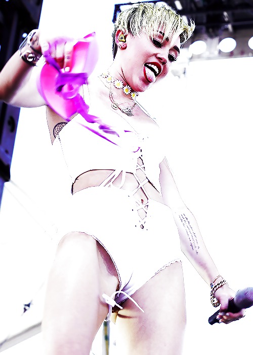 Miley cyrus iheartradio festival
 #36915642