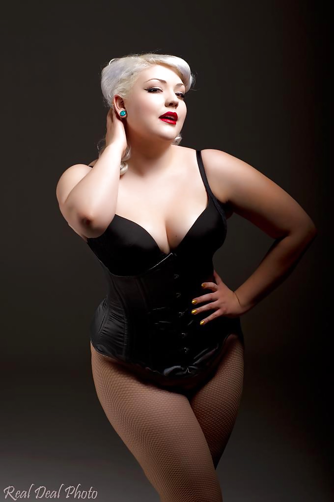 Plus size pin-up models
 #35235700