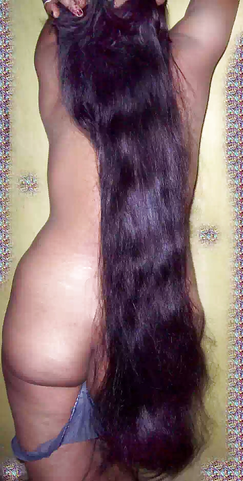 Mi tía desnuda de pelo largo
 #31355301