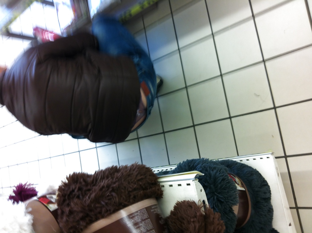 String in mall string au magasin #36329084