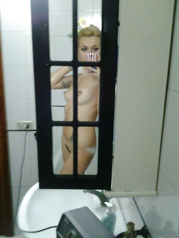 Selfshot #24888817