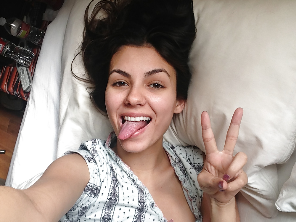 Victoria justice leaked nude pictures
 #29587769