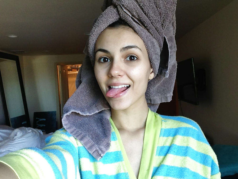 Victoria Justice Leaked Nude Pictures #29587777