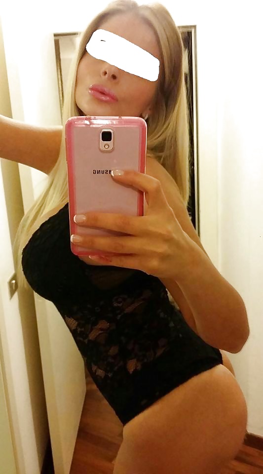 Blonde MILF selfies HUHE BOBBS and ASS #31791465