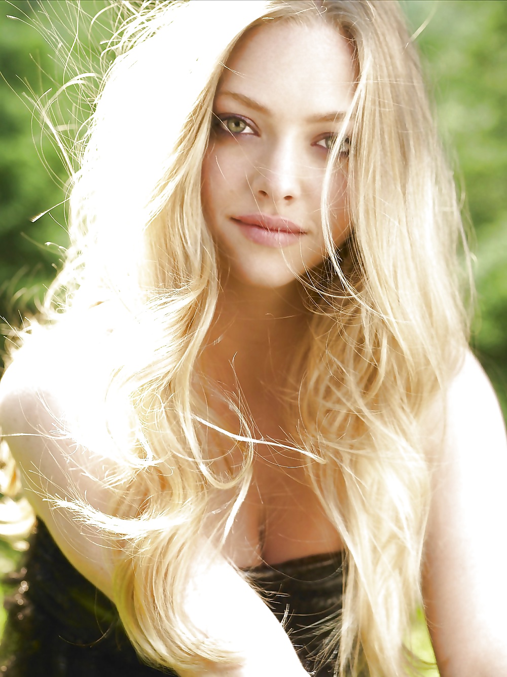 Amanda seyfried
 #32800036