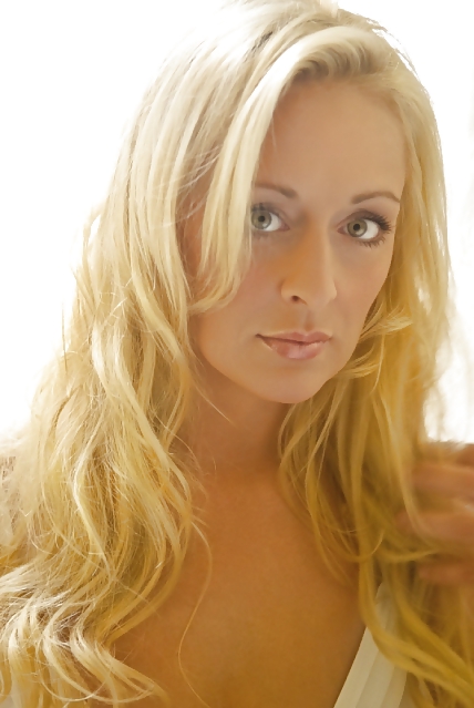 Musician Mindy McCready  #36952429