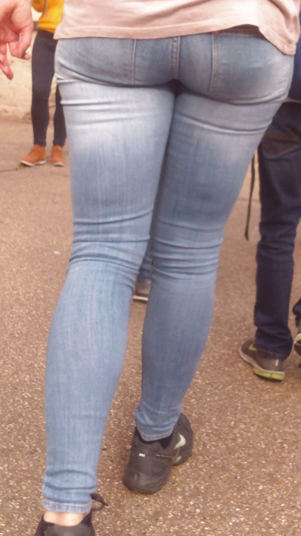 Popular teen girls ass & butt in jeans Part 6 #32010101