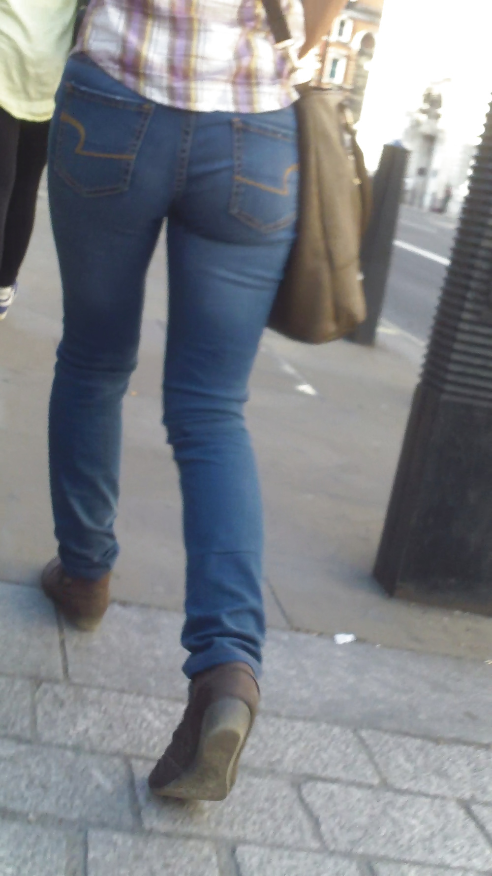 Popular teen girls ass & butt in jeans Part 6 #32010168