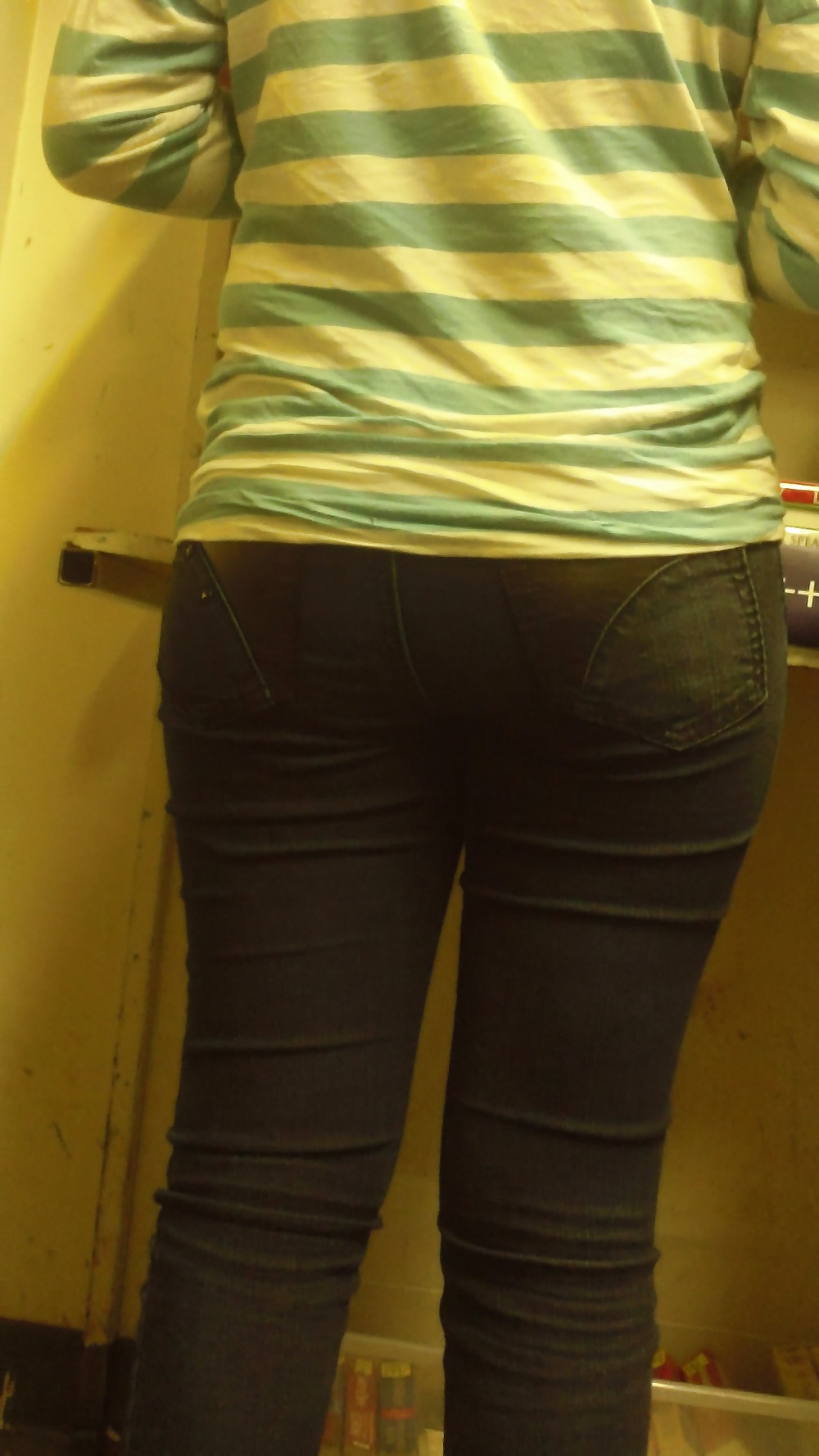 Popular teen girls ass & butt in jeans Part 6 #32010399