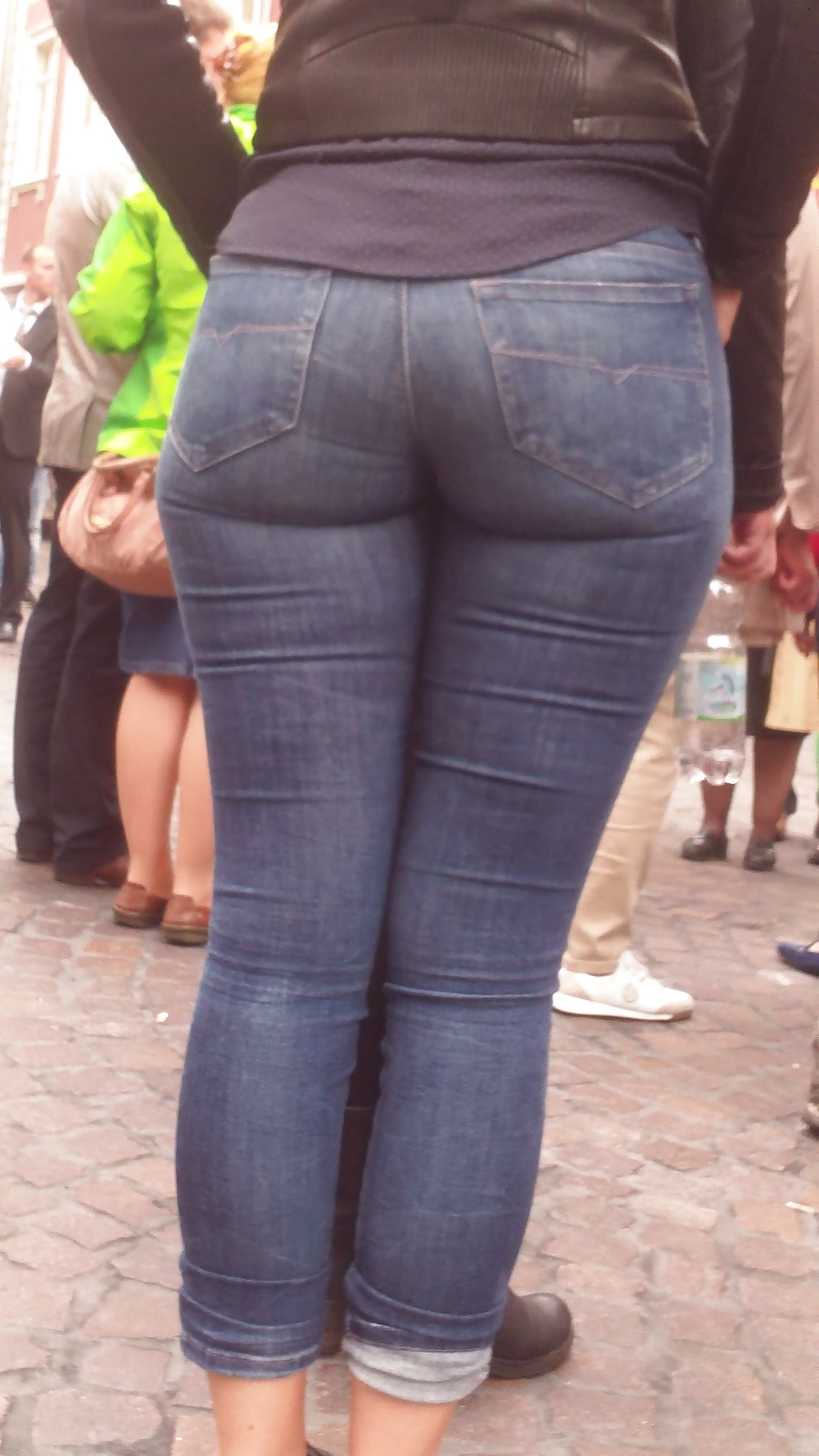 Popular teen girls ass & butt in jeans Part 6 #32010424