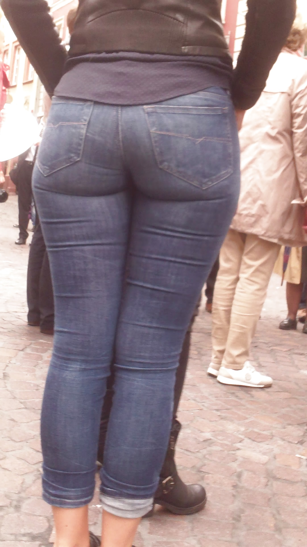 Popular teen girls ass & butt in jeans Part 6 #32010425