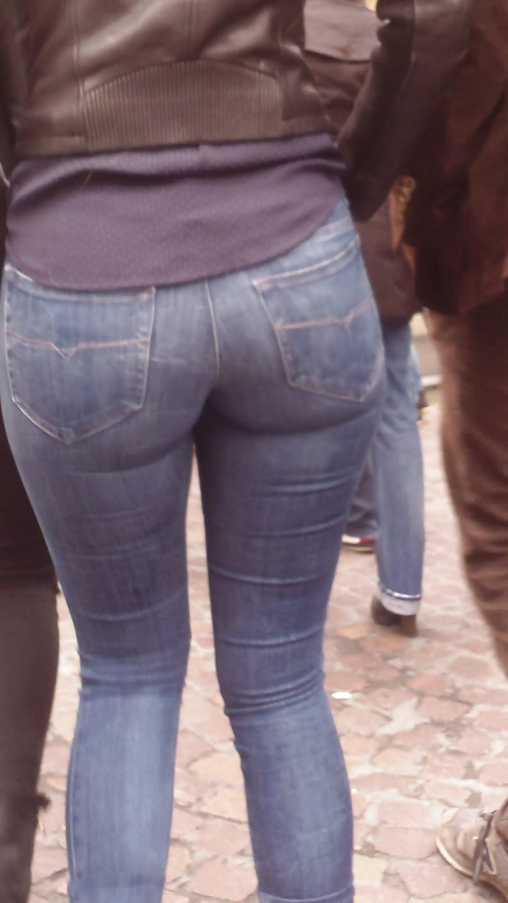 Popular teen girls ass & butt in jeans Part 6 #32010434