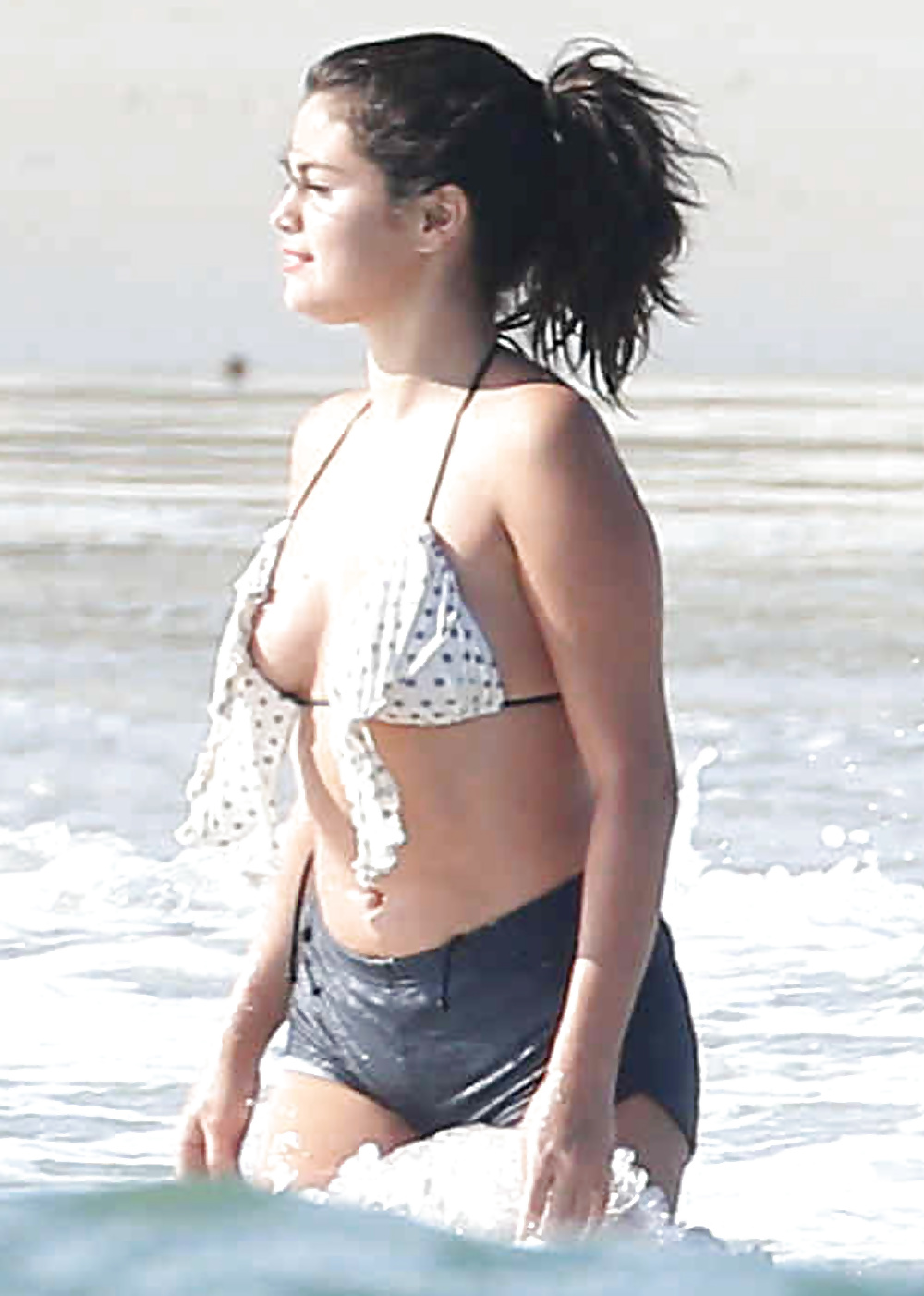 Selena Gomez #25529206