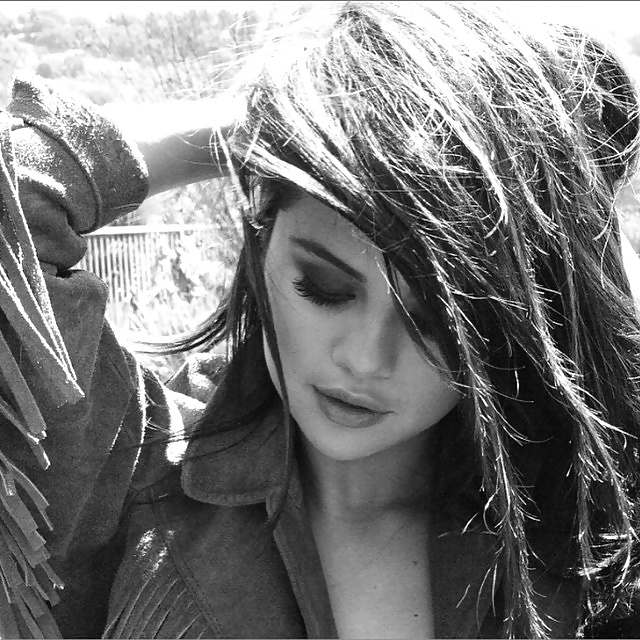 Selena gomez
 #25529525