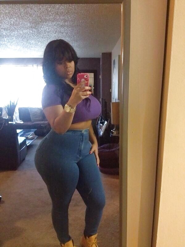 NUBIAN #23983667