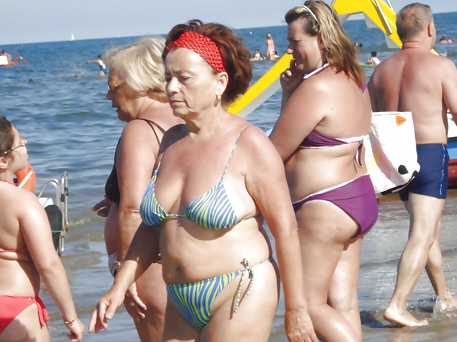 Sexy mature grannies on beach! Amateur mixed!  #29877332
