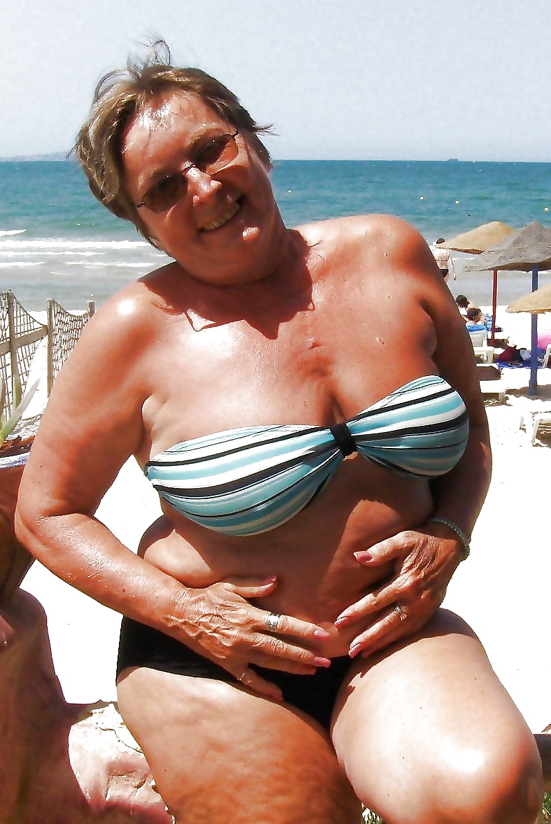 Sexy mature grannies on beach! Amateur mixed!  #29877427