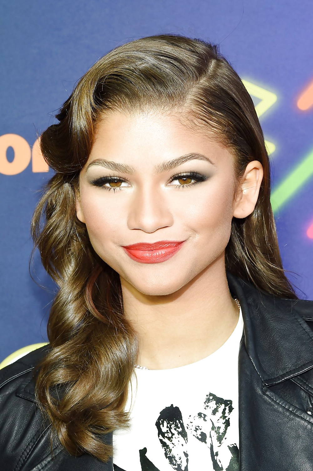 Zendaya Coleman - Serré ébène jeune Baiser #30922337