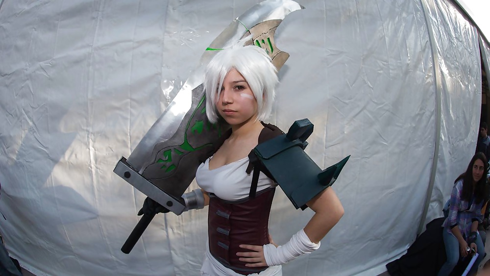 Riven コスプレ + フェイク
 #30688409