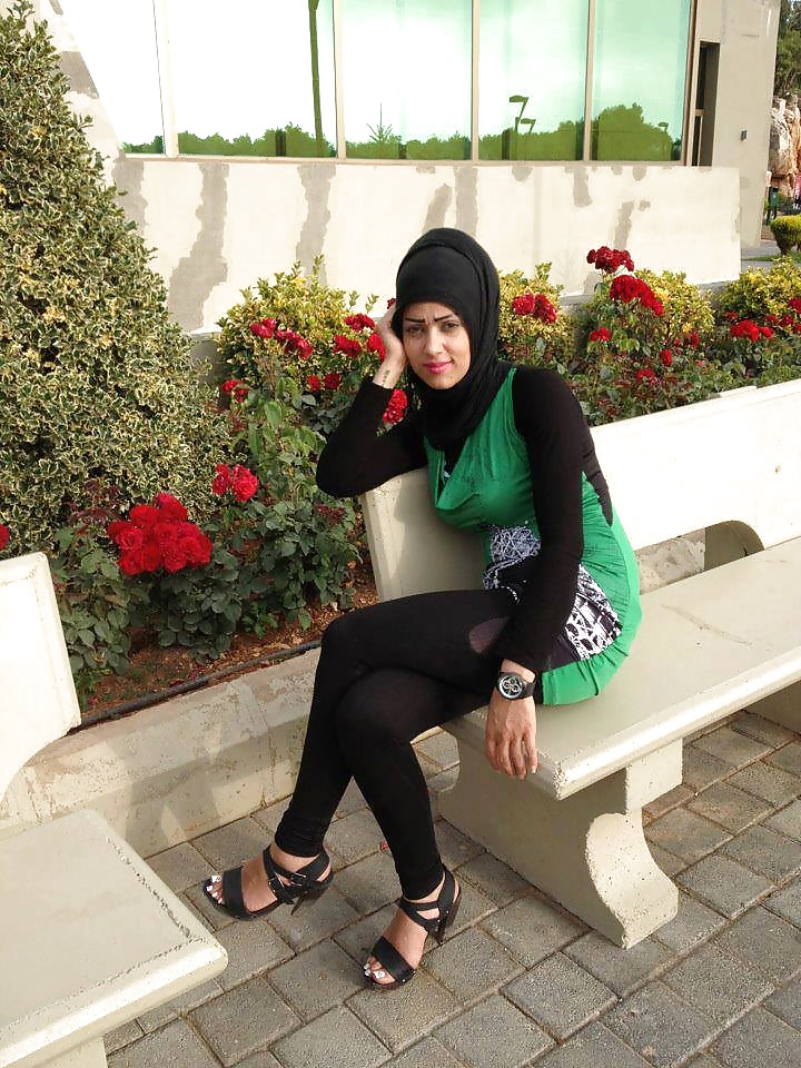 Hijab #27331569