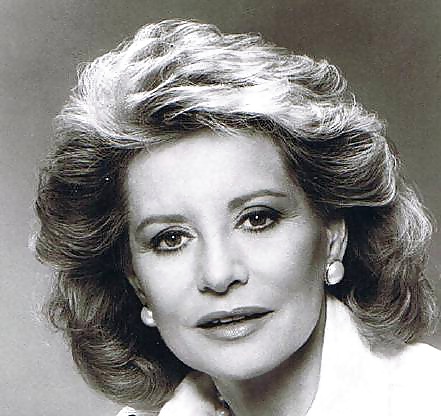 Barbara walters----real y falsa
 #27026233