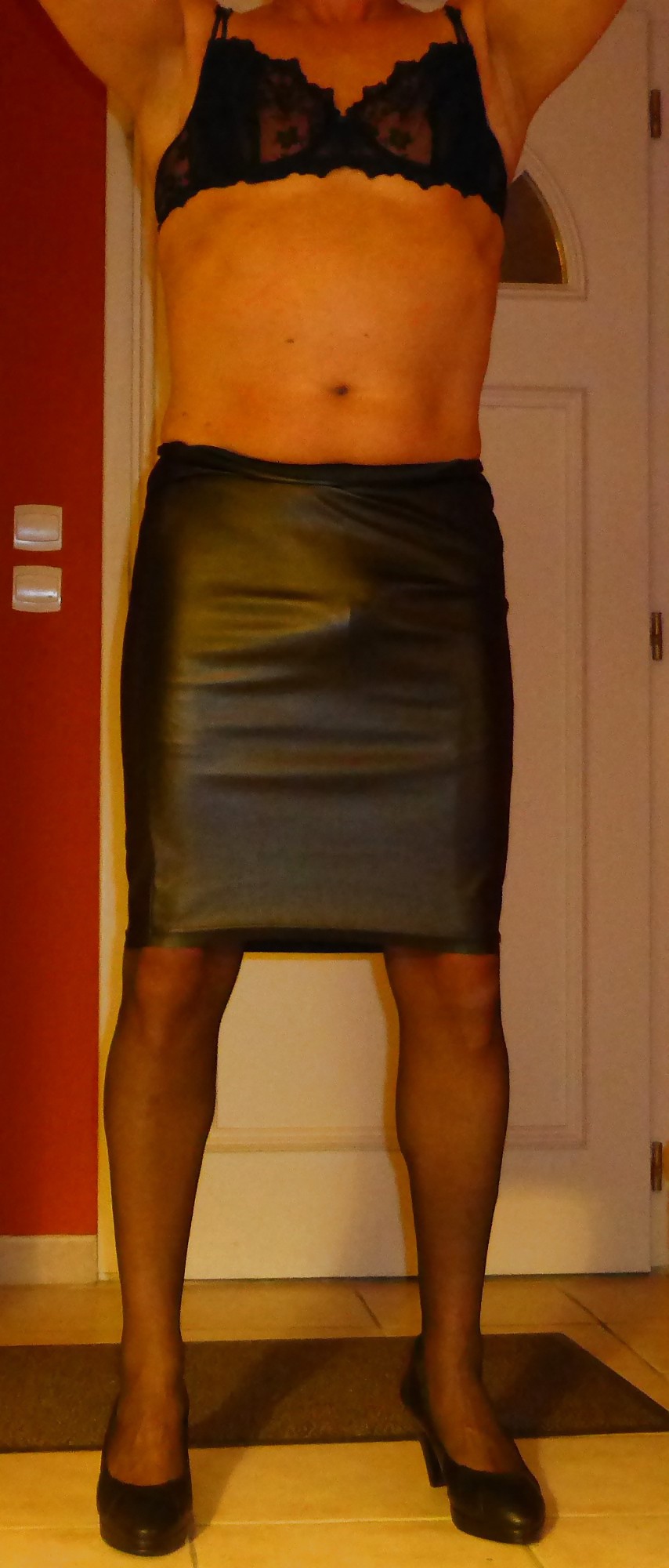 Lui escarpins bas jupe lingerie
 #23462190