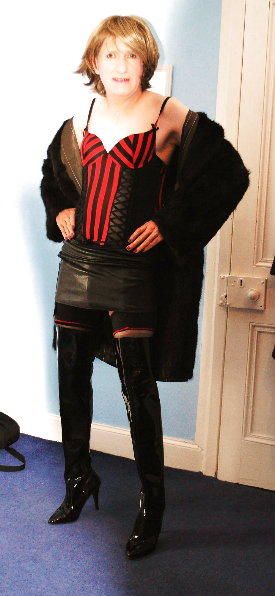 Dominatrix
 #35325854