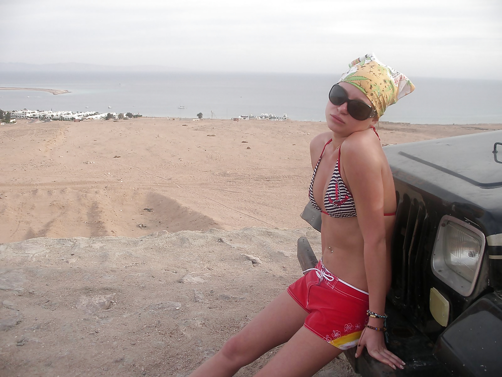Chica rusa de vacaciones en egipto
 #23392819