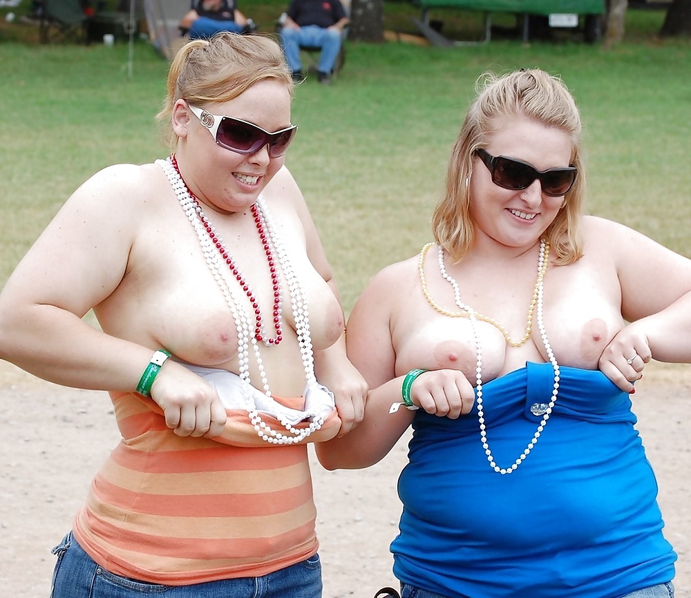 Bbws Auf Dem Netz 11 (zwei Oder Mehr) #33679030