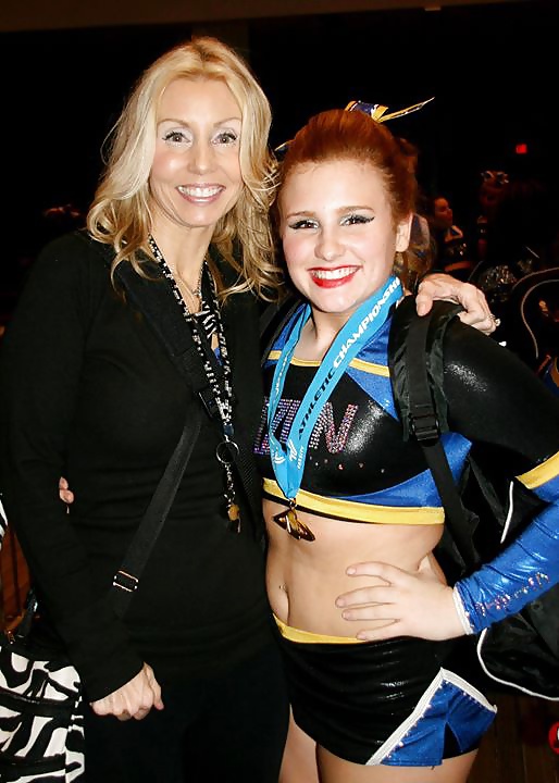 Mütter Und Ihre Daugters #27259634