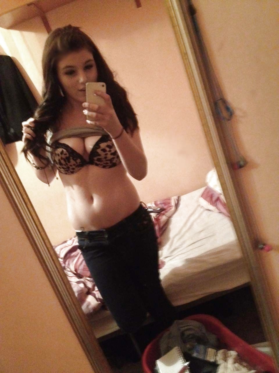 Soy una guarra gitana de Londres
 #39795336