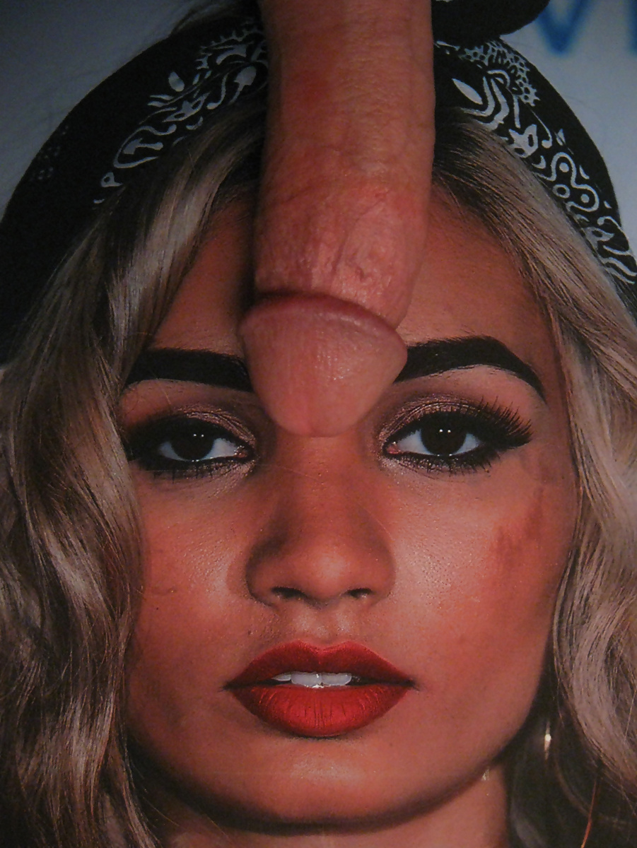 Pia mia plastered
 #29180114